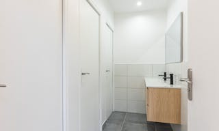 Grand espace moderne - Image 7