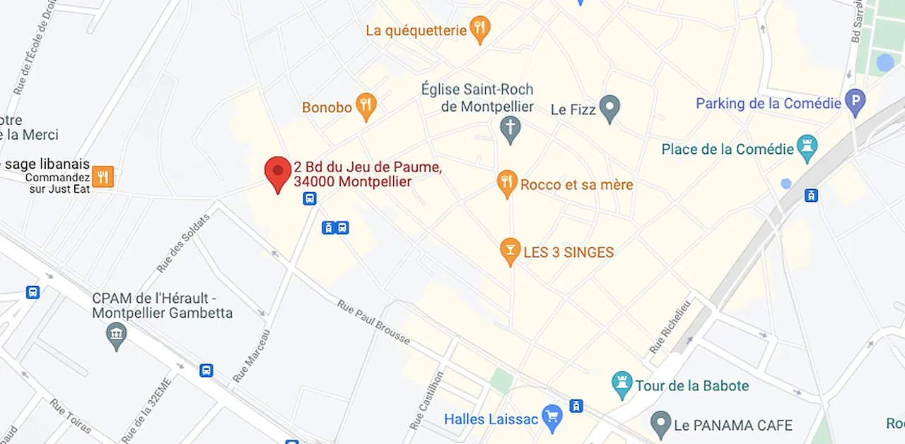 Boutique Shop Busy Area - Montpellier Ecusson District - Image 1