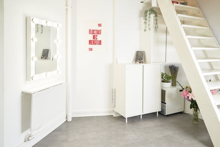 Superbe Photo Studio - avec tous les �l�ments n�cessaires � la bonne r�alisation de vos projets. - Image 1