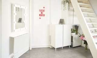 Superbe Photo Studio - avec tous les �l�ments n�cessaires � la bonne r�alisation de vos projets. - Image 1