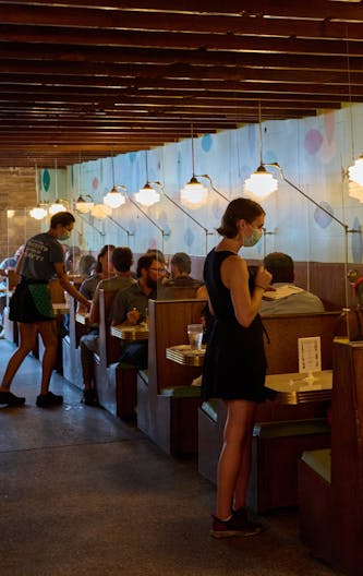 Mid Century Diner in East Austin - Image 4