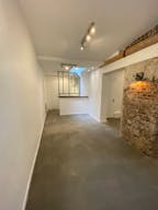 An atypical loft-style space near Montmartre - Image 7