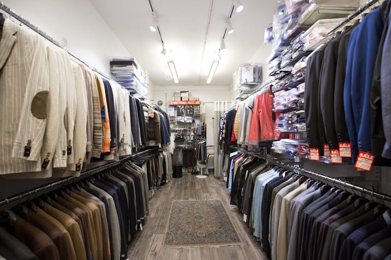 Pop-Up Shop on the Strand - Image 1