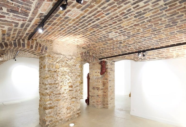 Boutique Paris - Image 3