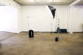 Industrial Creative Studio w/ Vehicle Access ? DTLA - Image 4