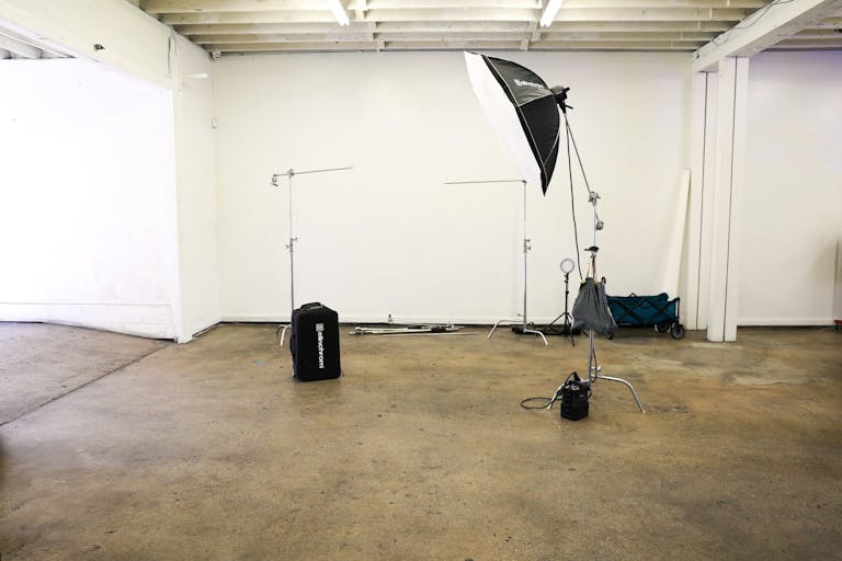 Industrial Creative Studio w/ Vehicle Access ? DTLA - Image 4