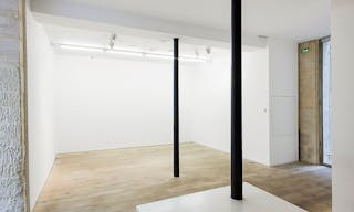 Beautiful Arts et M�tiers Showroom - Image 4