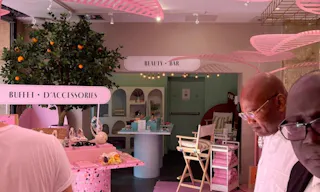 Chatelet Les Halles Pop Up Boutique - Image 2