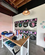 Beautiful Open Store in West Hollywood - Image 13