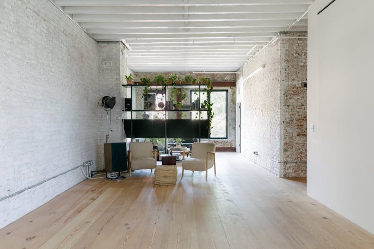 White Commercial Kitchen Photostudio - Image 2