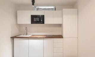 A Bright and Versatile Gallery in the Heart of Le Marais - Image 1