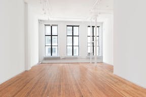 Classic Tribeca loft gallery showroom - Image 0