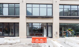 Vast Chelsea Retail Boutique - Image 3