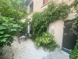 Bureau 11M2 dans une b�tisse de charme au coeur de Bordeaux, acc�s cuisine et jardin - Image 5