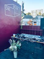 European syle Mid-Century R.M. Schindler Town House on Sunset Blvd - Image 8