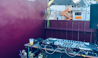 European syle Mid-Century R.M. Schindler Town House on Sunset Blvd - Image 8