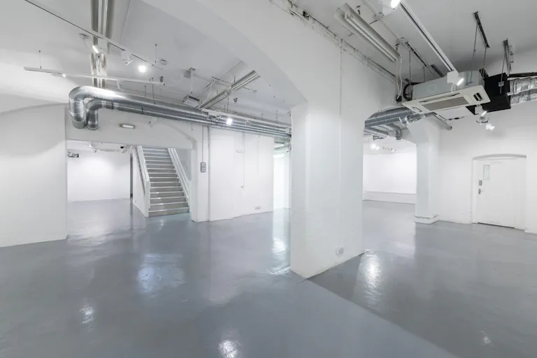 Trendy Showroom in Central London - Image 2