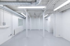 Trendy Showroom in Central London - Image 5