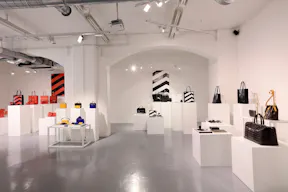 Trendy Showroom in Central London - Image 6