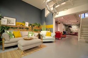 Trendy Showroom in Central London - Image 12