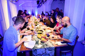 Trendy Showroom in Central London - Image 13