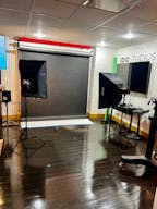 Manhattan Spacious Modern Space for Pop Ups and small Events - Image 11