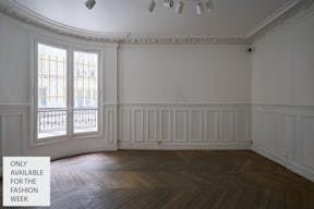 Beautiful Art Gallery - Image 15