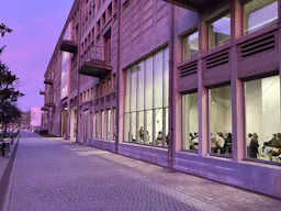 Privatisez Bétonsalon ! Un centre d'art dans le quartier Bibliothèque François Mitterrand, à Paris - Image 0