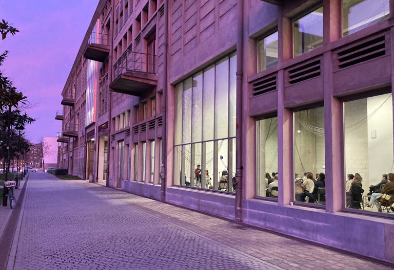 Privatisez Bétonsalon ! Un centre d'art dans le quartier Bibliothèque François Mitterrand, à Paris - Image 0