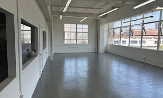 Professional Office Space in South LA - Image 2