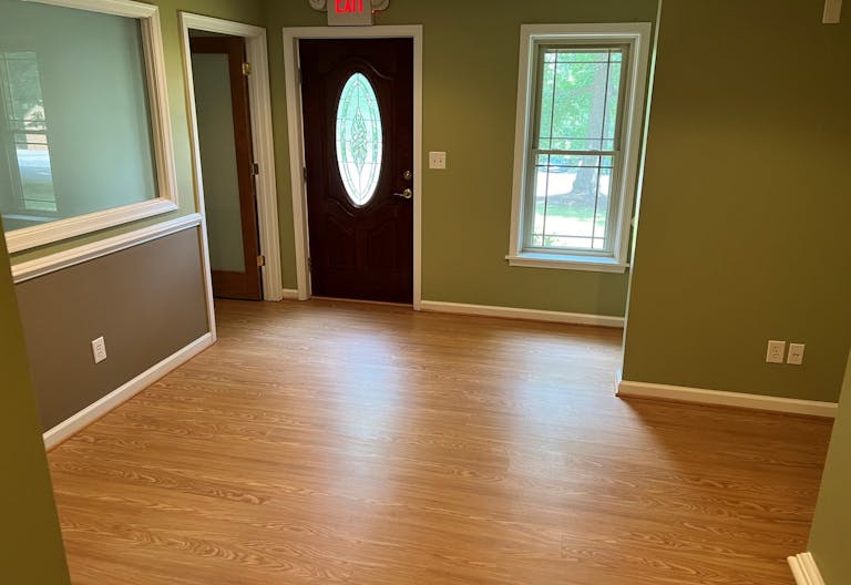 Office Suite in Earlysville - Image 4
