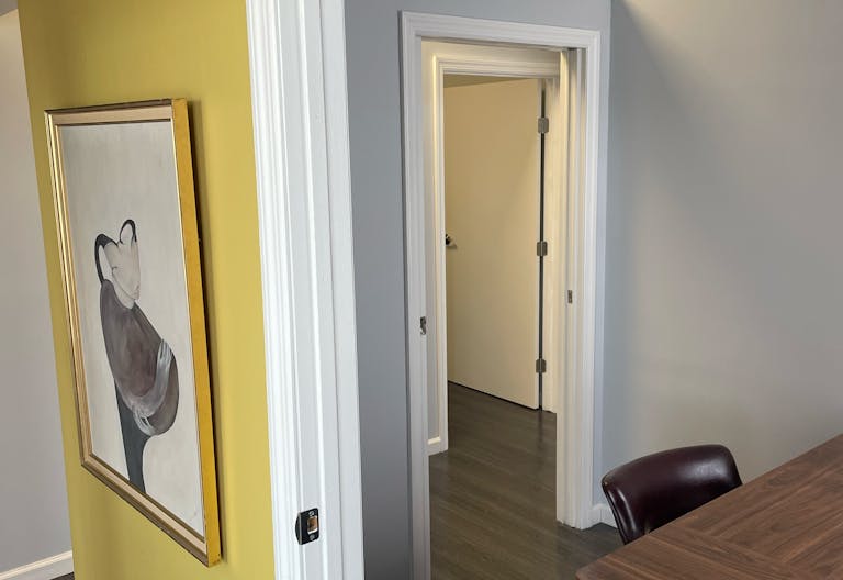 Astoria NYC Pop-Up & Content Studio | Private Office for Shoots & Brand Use - Image 4