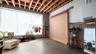 Two-Story Mid Century Eclectic Creative Studio - Image 22