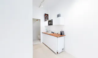 Pop Up Boutique - Image 2
