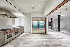 Flexible Showroom in East Village - Image 24