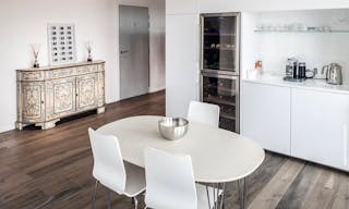 Showroom mode avec vue Tour Eiffel – Paris 17 – 195m² lumineux - Image 4