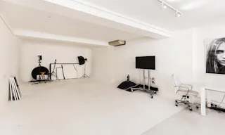 Open Showroom in Covent Garden - Image 4