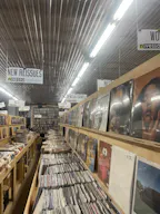 Store Stage at Nivessa Pico (store remains open)  - Image 7
