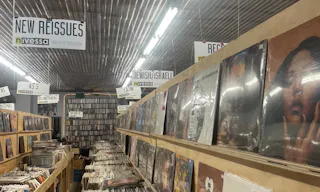 Store Stage at Nivessa Pico (store remains open) - Image 7
