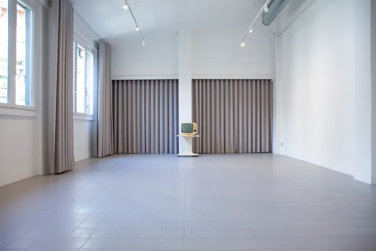 Unique space in Nolo for exhibition or offices - Image 3