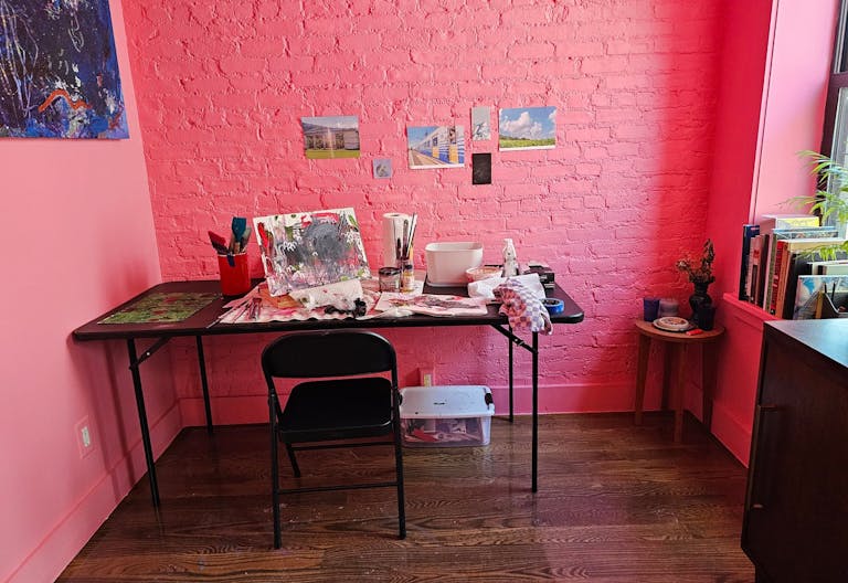 Bright pink and playful art studio with (or without!) work table/chair - Image 3