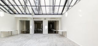 230 Coeur Marais Showroom - Image 2