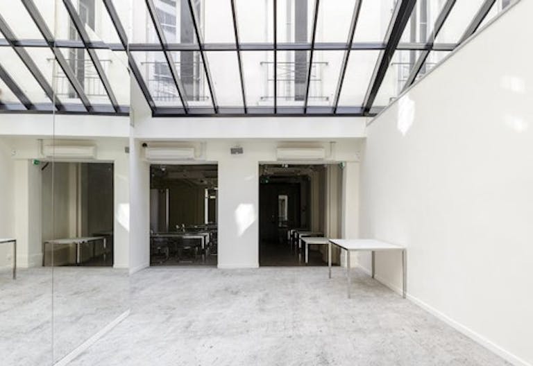 230 Coeur Marais Showroom - Image 2