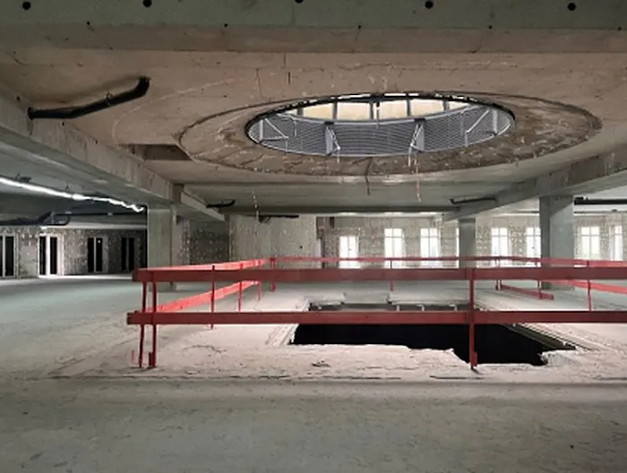 Incredible Industrial space in Paris - Image 3