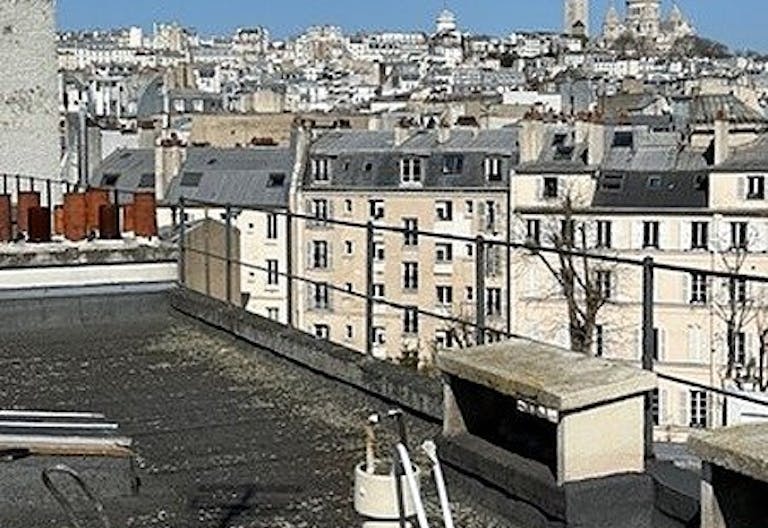 Roof top stunning 360� view of Paris and its monuments - Image 3