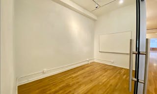 ** SPACIOUS SOHO OFFICE / EVENT SPACE, Move-In Ready ** 4th Floor. - Image 11