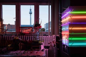 Neon Art Studio - Image 11