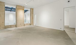 Espace showroom / �v�nement : verri�re, volume et design �pur� - Image 14