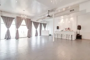 Licensed Bar Space in Crown Heights - Image 0