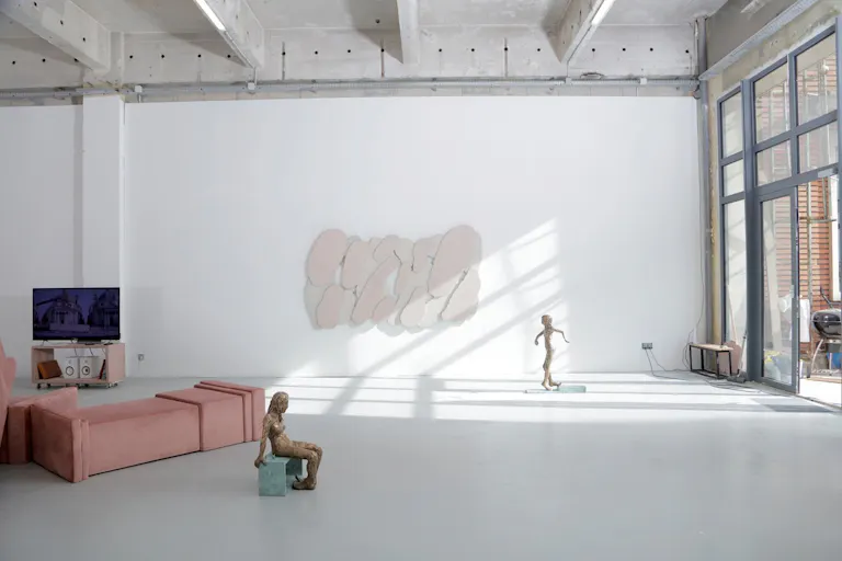 Studio d'artiste white cube dans une ancienne zone industrielle - Image 3